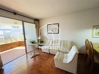 https://web5.gallito.com.uy/venta-apartamento-1-dormitorio-y-medio-frente-al-mar-en-man-inmuebles-26122222