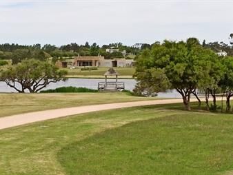 https://www.gallito.com.uy/venta-hermoso-lote-terreno-al-agua-con-financiacion-en-el-inmuebles-26130050