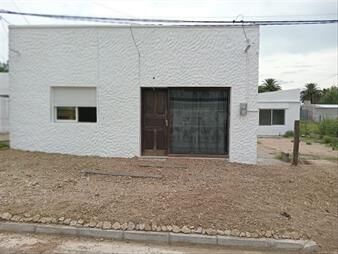 https://www.gallito.com.uy/casa-de-dos-dormitorios-y-apto-inmuebles-26139511