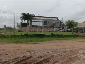 https://www.gallito.com.uy/terreno-en-venta-en-jardines-del-ferrocarril-en-melo-inmuebles-26156426