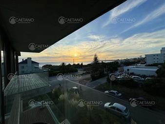 https://web5.gallito.com.uy/venta-apartamento-2-dormitorios-playa-mansa-punta-del-est-inmuebles-25123943
