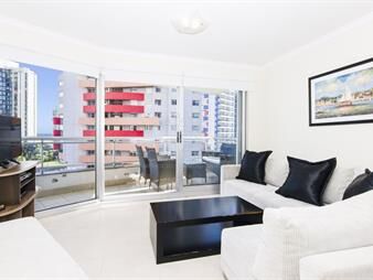 https://web5.gallito.com.uy/venta-apartamento-2-dormitorios-en-playa-brava-punta-del-es-inmuebles-26150757