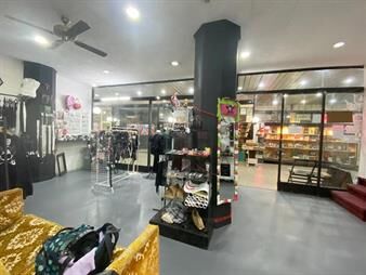 https://web5.gallito.com.uy/venta-local-comercial-de-94-m2-en-galeria-central-inmuebles-26172570