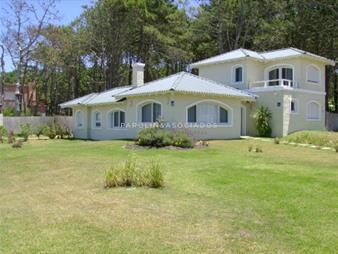 https://web5.gallito.com.uy/casa-en-venta-de-4-dormitorios-en-montoya-punta-del-este-inmuebles-21831982