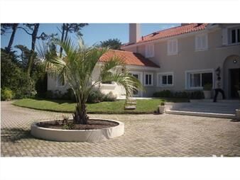 https://web5.gallito.com.uy/casa-en-golf-punta-del-este-inmuebles-25033800
