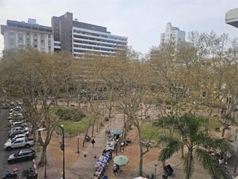https://www.gallito.com.uy/plaza-matriz-pent-house-loft-duplex-80-m2-terraza-de-4-inmuebles-26052037