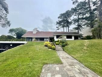 https://web5.gallito.com.uy/alquiler-de-temporada-casa-8-dormitorios-punta-del-este-inmuebles-24296675