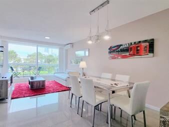 https://web5.gallito.com.uy/apartamento-de-1-dormitorio-en-torre-one-a-metros-del-mar-inmuebles-26187794