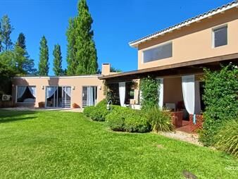 https://web5.gallito.com.uy/casa-en-venta-en-barrio-cerrado-la-alborada-punta-del-es-inmuebles-25054634