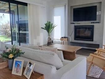 https://web5.gallito.com.uy/venta-hermosa-casa-viñedos-de-la-tahona-inmuebles-25161275