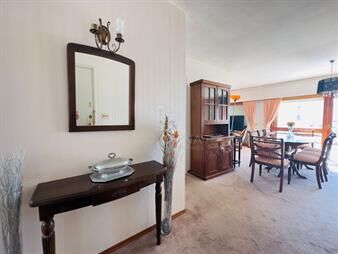 https://web5.gallito.com.uy/venta-de-apartamento-en-punta-del-este-inmuebles-25917164