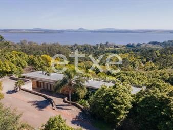 https://web5.gallito.com.uy/increible-casa-en-venta-cumbres-punta-ballena-inmuebles-22850624