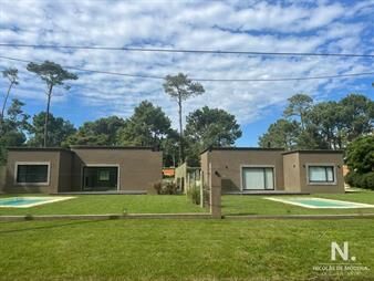 https://web5.gallito.com.uy/excelente-desarrollo-inmobiliario-de-casas-en-barrio-privad-inmuebles-24076079