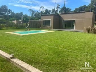 https://web5.gallito.com.uy/casa-a-estrenar-3-dormitorios-en-barrio-privado-punta-d-inmuebles-24076080