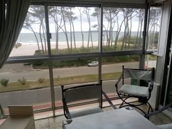 https://www.gallito.com.uy/apartamento-playa-mansa-inmuebles-18574751