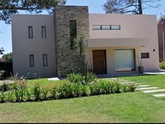https://www.gallito.com.uy/casa-la-arbolada-inmuebles-23081431