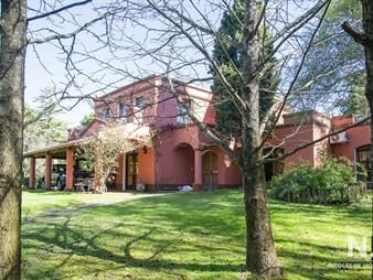 https://web5.gallito.com.uy/casa-de-gran-tamaã±o-ubicada-en-zona-privilegiada-inmuebles-25035540