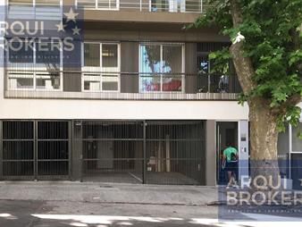 https://web5.gallito.com.uy/local-comercial-en-venta-en-cordon-con-renta-inmuebles-26246469