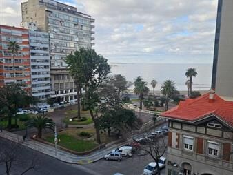 https://web5.gallito.com.uy/plaza-gomensoro-vista-al-mar-luminosa-terraza-47-m2-inmuebles-25910417