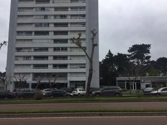 https://www.gallito.com.uy/apartamento-roosevelt-inmuebles-18436562