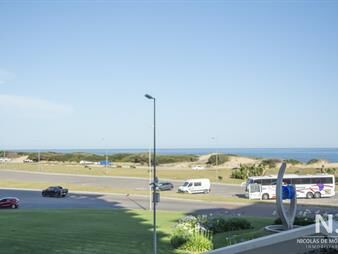 https://web5.gallito.com.uy/departamento-de-3-dormitorios-en-suite-en-venta-en-torre-im-inmuebles-26254437