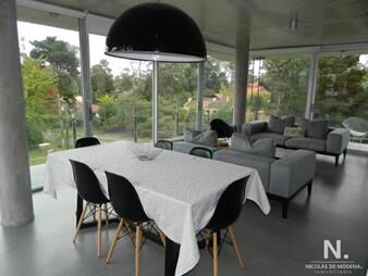 https://web5.gallito.com.uy/apartamento-en-venta-2-dormitorios-en-playa-mansa-inmuebles-25904436