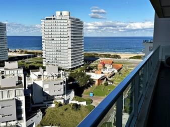 https://web5.gallito.com.uy/apartamento-en-venta-de-2-dormitorios-en-wind-tower-punta-inmuebles-26062546