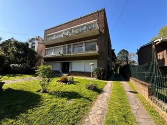 https://web5.gallito.com.uy/excelente-apartamento-reciclado-al-frente-y-luminoso-inmuebles-26261218