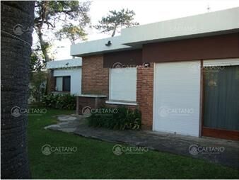 https://www.gallito.com.uy/venta-casa-punta-del-este-playa-mansa-a-200m-del-mar-inmuebles-25553141