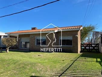 https://www.gallito.com.uy/venta-2-casas-en-un-mismo-padron-en-atlantida-inmuebles-25976053