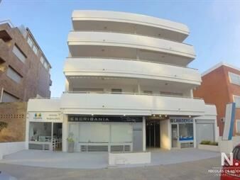 https://web5.gallito.com.uy/apartamento-de-1-dormitorio-en-venta-en-peninsula-punta-d-inmuebles-26162387