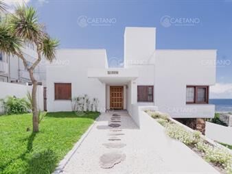 https://web5.gallito.com.uy/alquiler-anual-de-temporada-casa-6-dormitorios-primera-lã­n-inmuebles-25514713