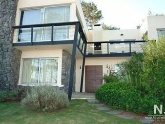 https://web5.gallito.com.uy/venta-casa-5-dormitorios-montoya-la-barra-inmuebles-24995718