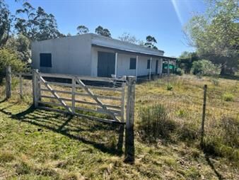https://web5.gallito.com.uy/campo-10-has-y-media-con-casa-y-manantial-con-agua-permante-inmuebles-22908827