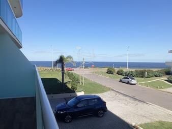 https://web5.gallito.com.uy/apartamento-en-venta-frente-al-mar-playa-mansa-1-dormito-inmuebles-24921721