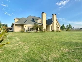 https://www.gallito.com.uy/espectacular-casa-4-dormitorios-viñedos-de-la-tahona-inmuebles-24137800