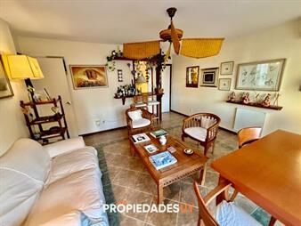 https://web5.gallito.com.uy/apartamento-en-venta-de-2-dormitorios-a-1-cuadra-del-mar-inmuebles-26122333