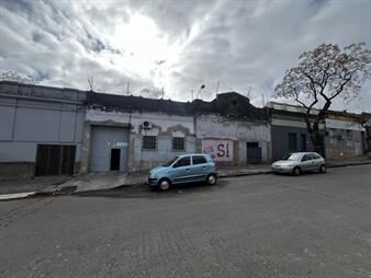 https://web5.gallito.com.uy/zona-mayorista-proximo-arenal-grande-862-m2-entrada-cam-inmuebles-26291472