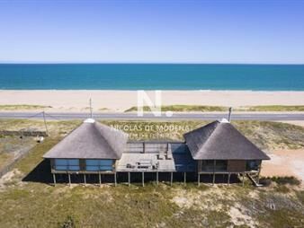 https://www.gallito.com.uy/vende-casa-con-vista-al-mar-de-3-dormitorios-en-suite-en-j-inmuebles-26315883