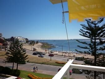 https://web5.gallito.com.uy/apartamento-en-venta-de-3-dormitorios-en-edificio-malecon-inmuebles-25023197