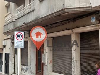 https://web5.gallito.com.uy/alquiler-de-local-220m2-al-frente-2-baños-en-ciudad-vieja-inmuebles-26174258