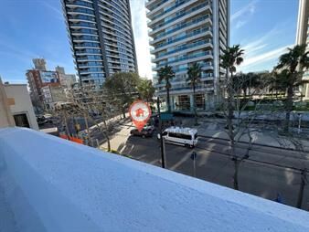 https://web5.gallito.com.uy/casa-venta-2-dormitorios-impecable-excelente-ubicaciã³n-buc-inmuebles-26001138