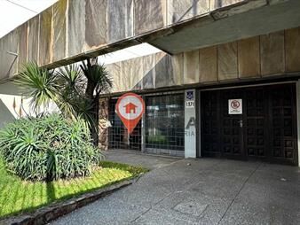 https://web5.gallito.com.uy/excelente-oportunidad-hermosa-casa-sobre-av-luis-alberto-de-inmuebles-25827707