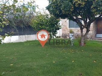 https://web5.gallito.com.uy/venta-casa-2-dormitorios-cochera-2-autos-patio-peã±arol-jar-inmuebles-25644312