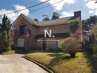 https://web5.gallito.com.uy/alquiler-temporario-de-casa-de-tres-dormitorios-en-barrio-j-inmuebles-25041451