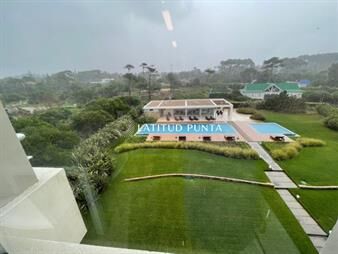 https://web5.gallito.com.uy/apartamento-en-brava-3-suites-mas-dependencia-inmuebles-26364281