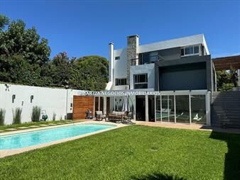 https://web5.gallito.com.uy/venta-casa-4-dormitorios-punta-gorda-fondo-piscina-barbaco-inmuebles-26364498