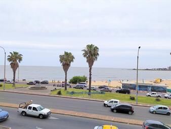 https://www.gallito.com.uy/rambla-con-renta-3-dorm-y-servicio-losa-gge-doble-inmuebles-22845536