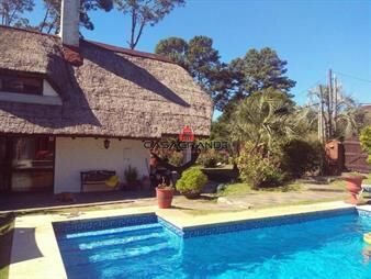 https://www.gallito.com.uy/casa-pinares-4-dormitorios-y-piscina-inmuebles-26380336