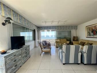https://web5.gallito.com.uy/apartamento-en-primera-linea-playa-brava-punta-del-este-inmuebles-26401522